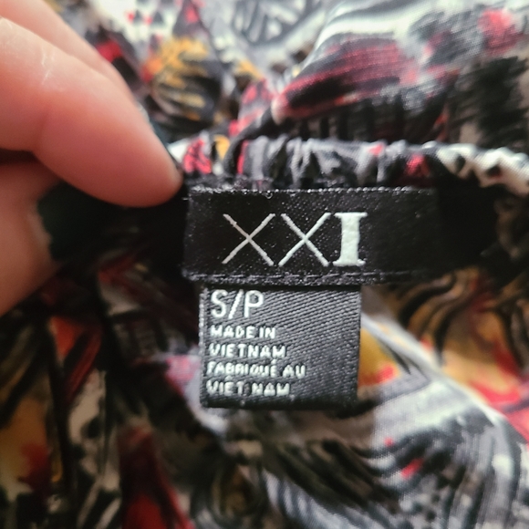 Romper - Picture 3 of 3